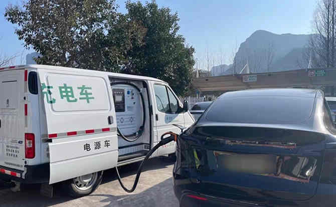 南区汽车搭电